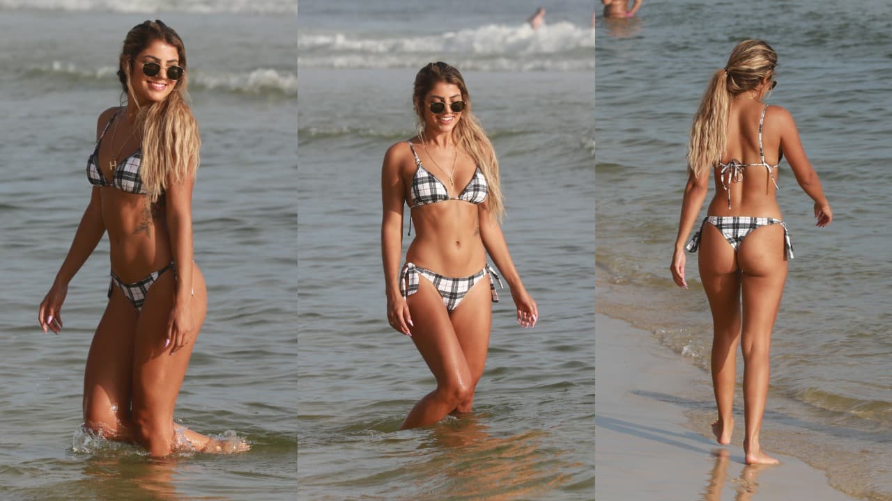 Hariany Almeida na praia da Bara da Tijuca, no Rio de Janeiro (Foto: Dilson Silva/AgNews)