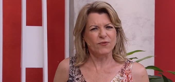 Olga Bongiovanni tem programa cortado da RedeTV! e descobre demissão pela imprensa