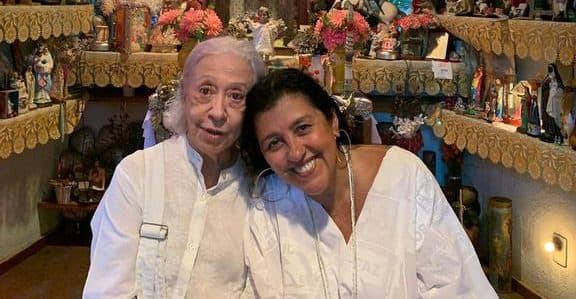 Regina Casé emociona com declaração para Fernanda Montenegro e revela detalhes do último reencontro