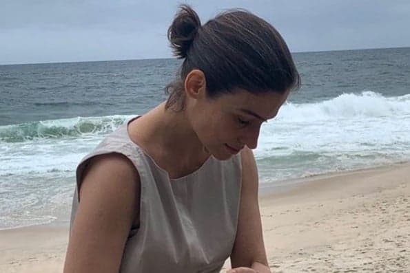 De férias, Renata Vasconcellos fica cara a cara com fenômeno da natureza e espanta seguidores