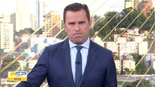 Ao vivo na Globo, Rodrigo Bocardi toma susto e se desespera ao ver repórter da emissora fugir: "Sai correndo"