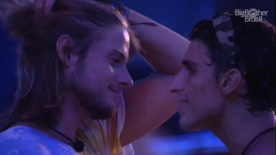 BBB20: Daniel abre o jogo, diz se ficaria com outro homem no reality e público pede romance com Felipe Prior
