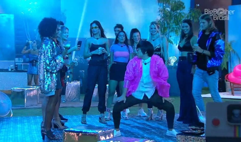 BBB20: Pyong Lee causa em festa, rouba a cena e surta ao dançar Gangnam Style