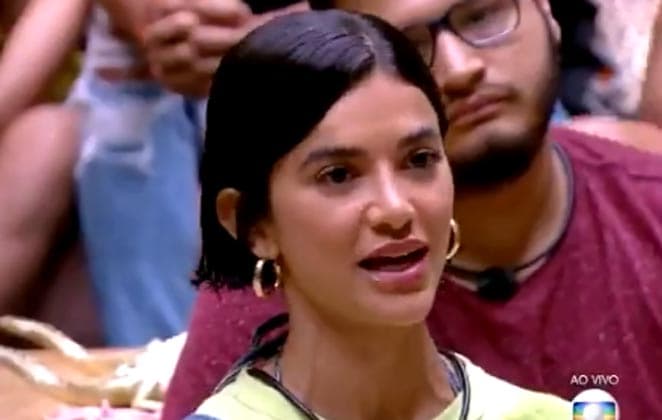 Manu Gavassi dá patada histórica em Prior e dispara: "Aprende lá fora"