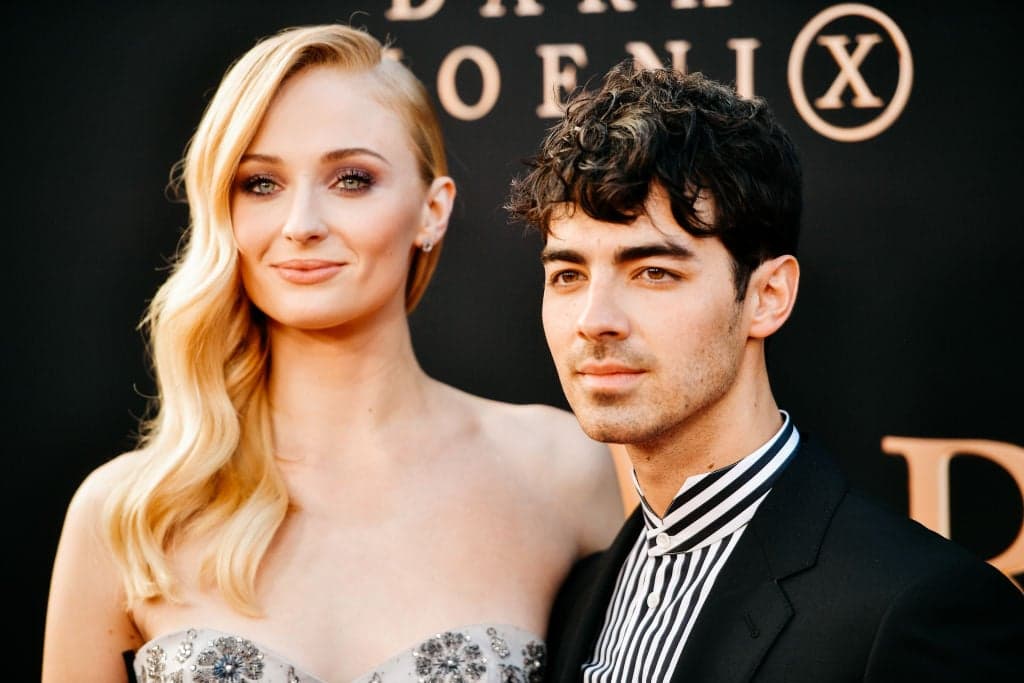 Vem herdeiro por aí! Joe Jonas e Sophie Turner estão esperando primeiro filho