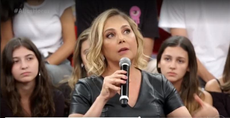Heloísa Périssé conta como descobriu o câncer e choca por revelar que não precisava de  tratamento