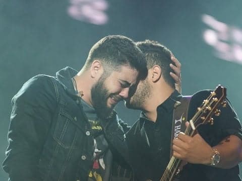 Sertanejos Henrique e Juliano são condenados por morte polêmica de funcionário
