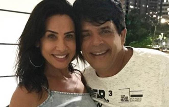 Scheila Carvalho, após morte de irmão, é criticada por comparecer no Carnaval de Salvador e se explica