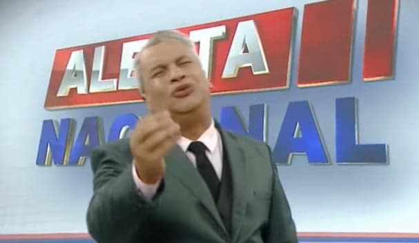 Bomba: Sikêra Junior compra briga com Caetano Veloso, se descontrola e xinga artista ao vivo na RedeTV!