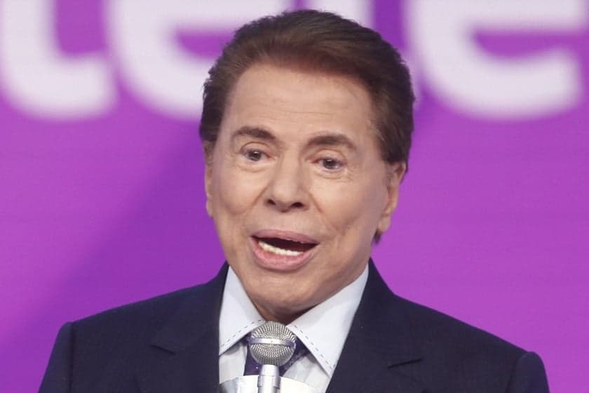 Apresentadora gata do SBT e pupila de Silvio Santos, surge em foto sexy e se revela para o público