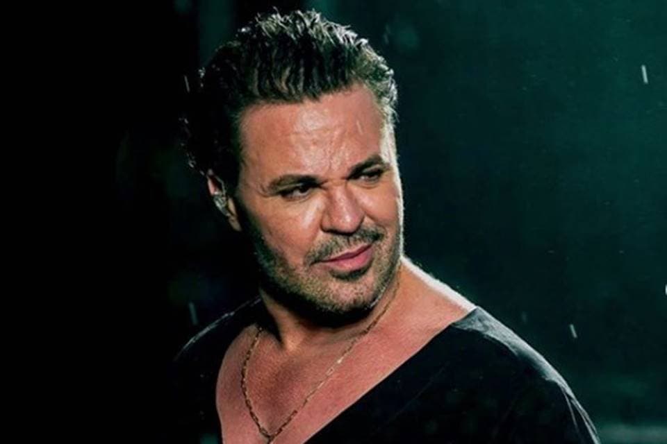 Eduardo Costa surge em foto pra lá de sexy e deixa público doido: "Grande"