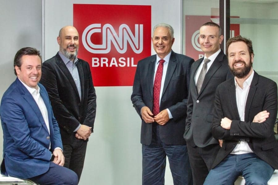 CNN Brasil monta "casa de vidro" para afrontar a Globo, gasta uma fortuna e faz grande inauguração