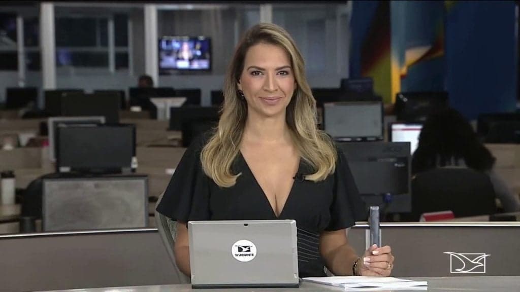 Bomba! Apresentadora da Globo é jogada na rua e perde bancada de telejornal