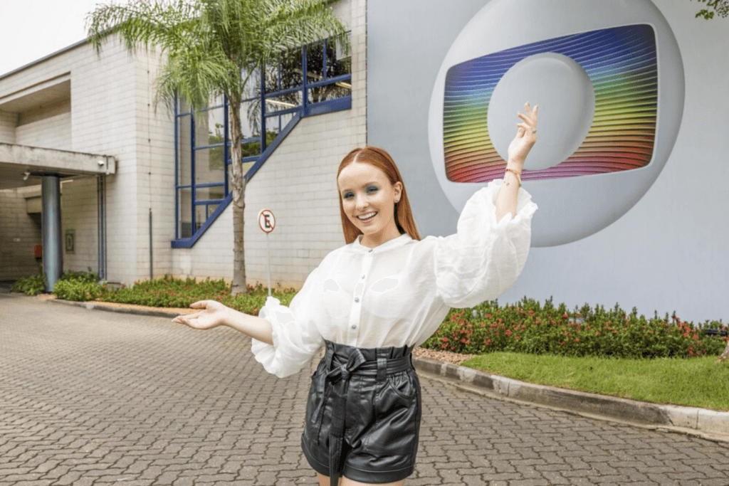 Larissa Manoela, agora da TV Globo, sente falta do passado e eterna saudades: "nunca pensei que diria isso"