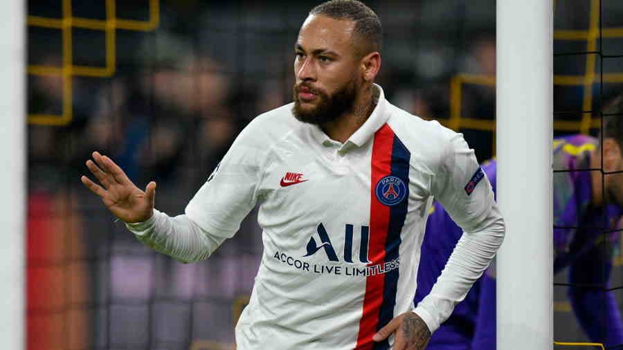 Neymar, após bebedeira e farra, desmente mentira sobre carreira e faz anúncio bombástico