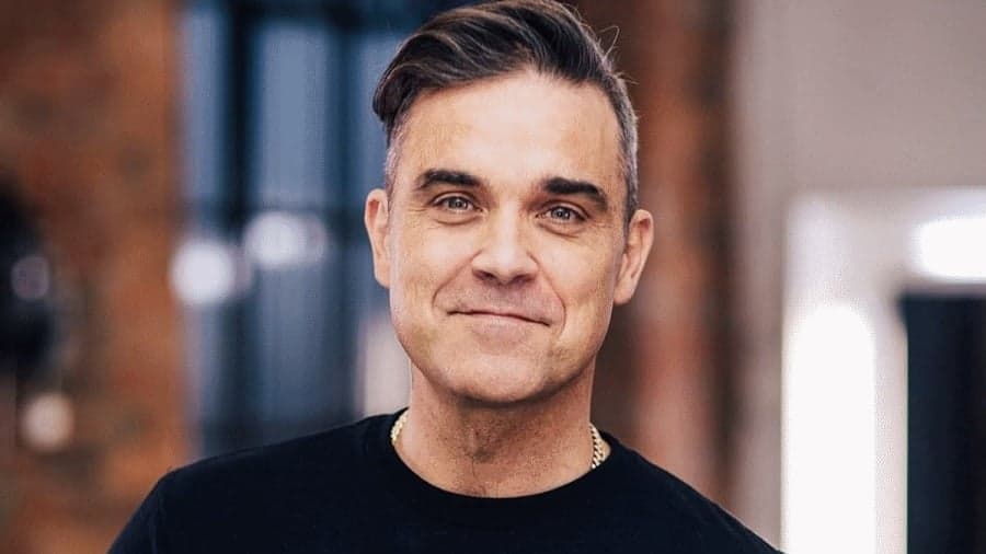 Eita! Robbie Williams tem foto do bumbum vazada na web e publico reage