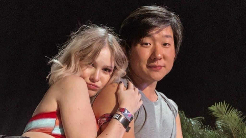 Esposa do Pyong encanta com nova foto do filho Jake e se declara: "Que coisa louca"
