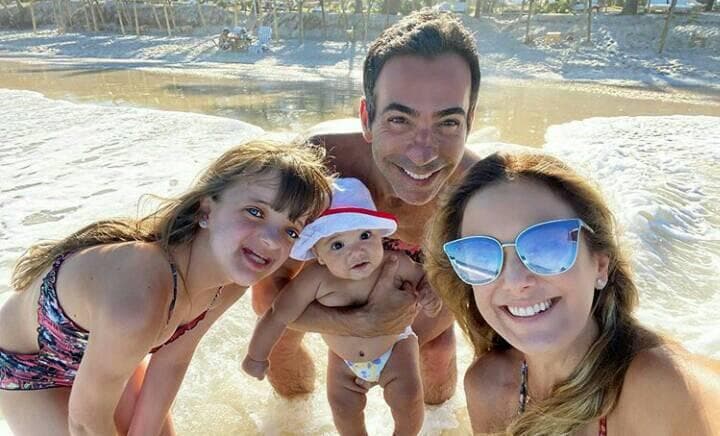 Ticiane Pinheiro fala sobre nova gravidez após nascimento de Manu: "Poderia ter uns 10"