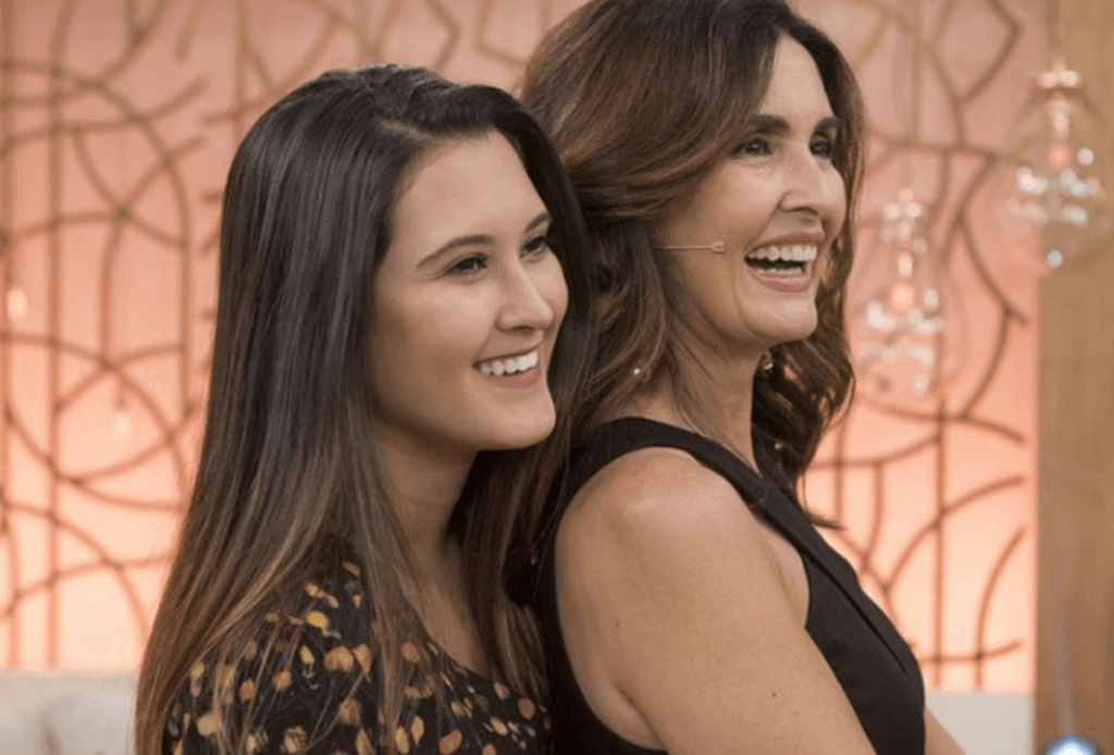 Bia Bonemer, filha de Fátima Bernardes, expõe ataque de cão e revela situação: "Passo bem"
