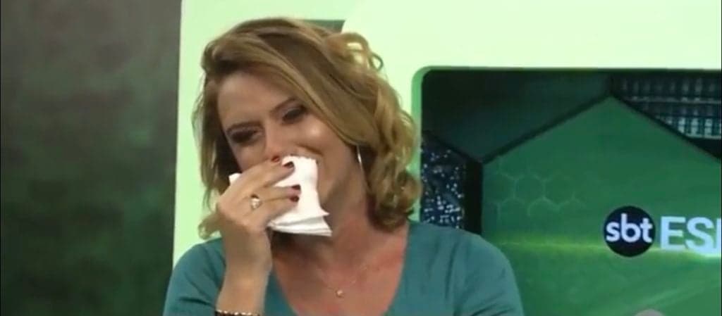 Apresentadora demitida pelo SBT depois de sete anos quebra o silêncio: “Chorei tanto”