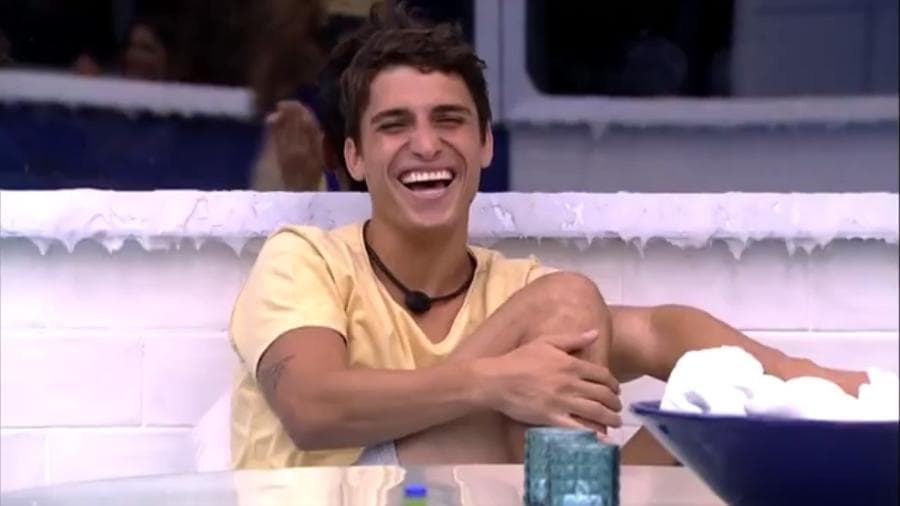 BBB20: Prior e Manu se unem, fazem brincadeira épica e viram favoritos: "Os melhores"