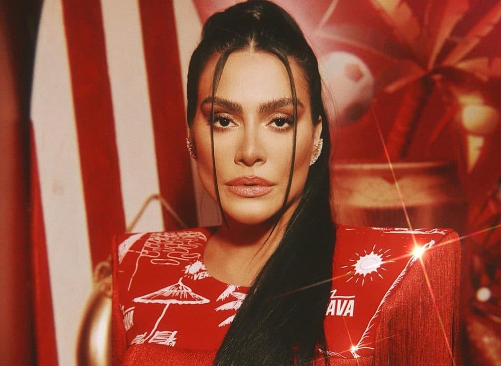 Na TV, Cleo fala mais do que deveria e constrange Glória Pires em rede nacional "Virei uma palhaça"