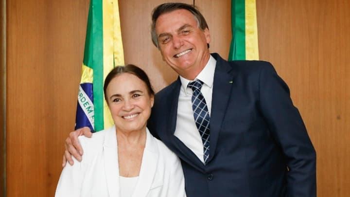 No governo Bolsonaro, Regina Duarte quebra promessa e é exposta por músico: “Quer colocar esquerdistas lá”