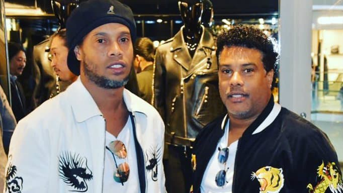 Preso no Paraguai, Ronaldinho Gaúcho junto com o irmão é réu em quase 30 processos