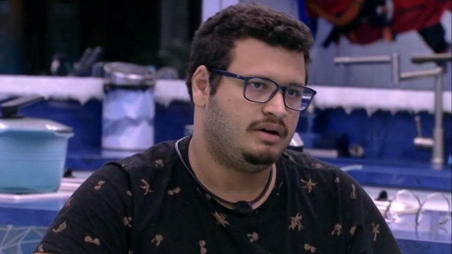 BBB20: Após trisal, Victor Hugo cai no choro e lamenta saída de Guilherme: "Cadê você?"