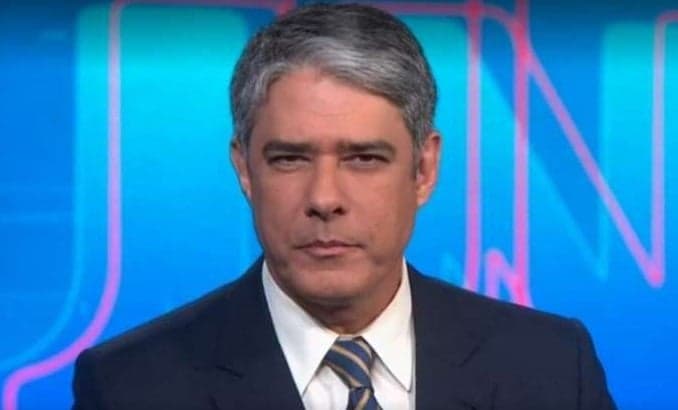 William Bonner, em meio à guerra de brothers, encerra JN com recorde histórico do BBB 20: “Mari, Prior ou Manu?”