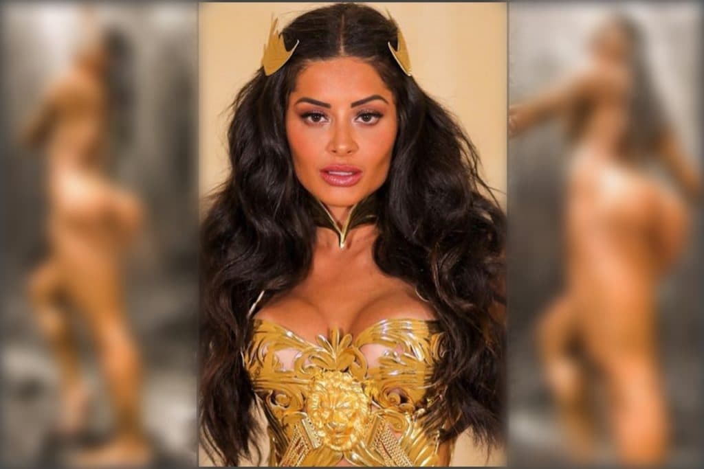 Peladona! Aline Riscado surge completamente nua e mostra partes íntimas: "Gratidão pelo zoom"