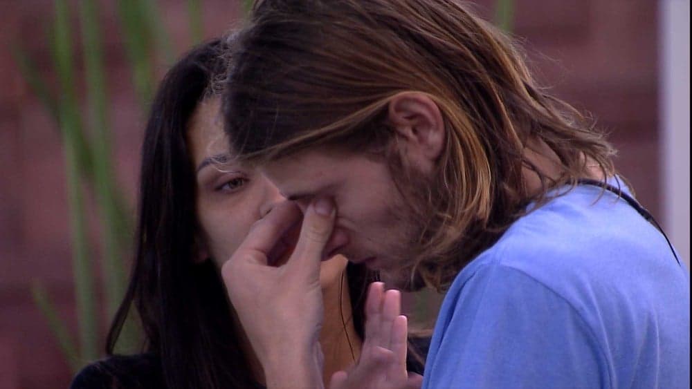 BBB20: Daniel tem pressentimento ruim e pensa em desistir após paredão: "Angustiado"