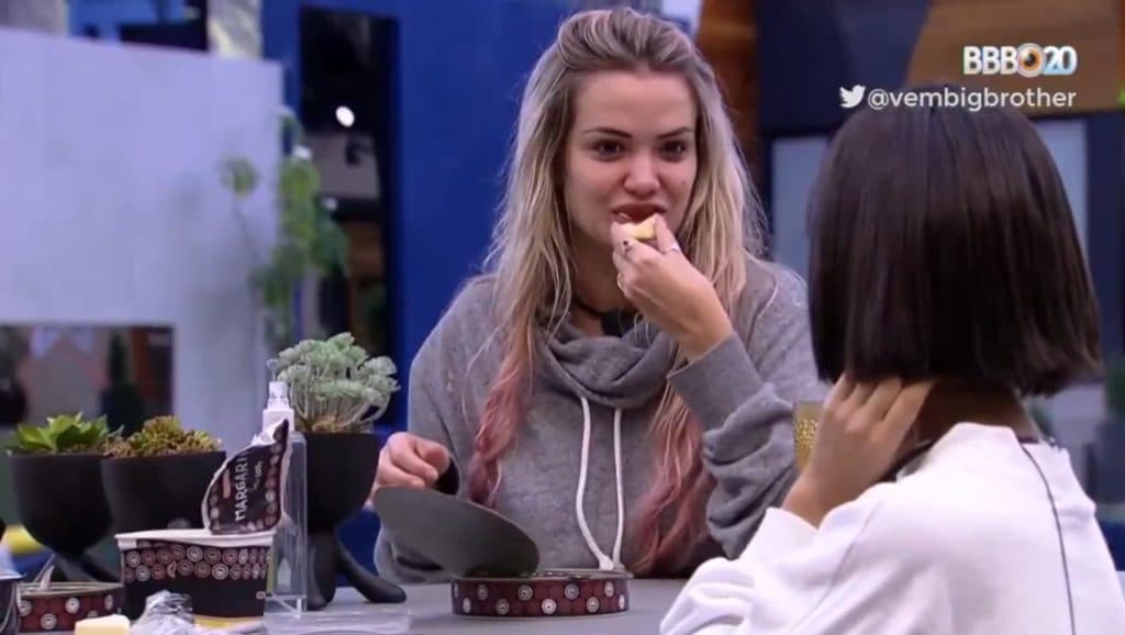 BBB20: Marcela debocha de Gizelly, chama a sister de surtada e dispara: "Como ela consegue ser advogada?"