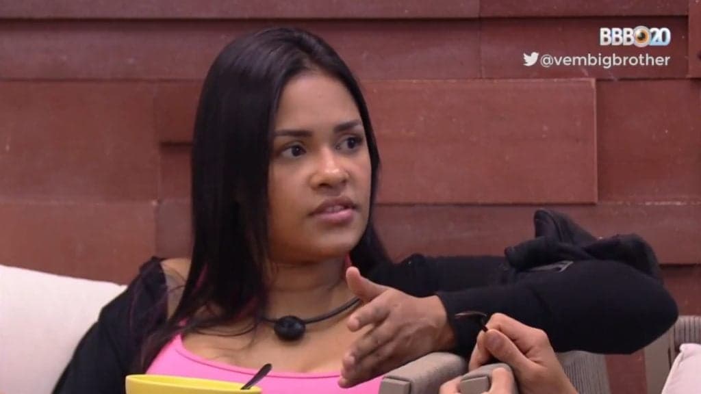 BBB20: Mari acusa Flayslane de "passar pano" para Prior e cantora inicia discussão durante madrugada