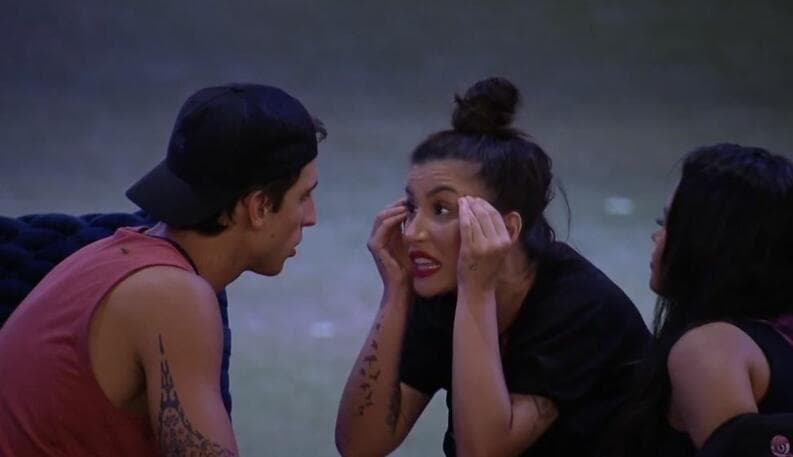 Bianca 'Boca Rosa' se revolta com atitude de Prior no BBB: "Cadê o valentão? C#zão"