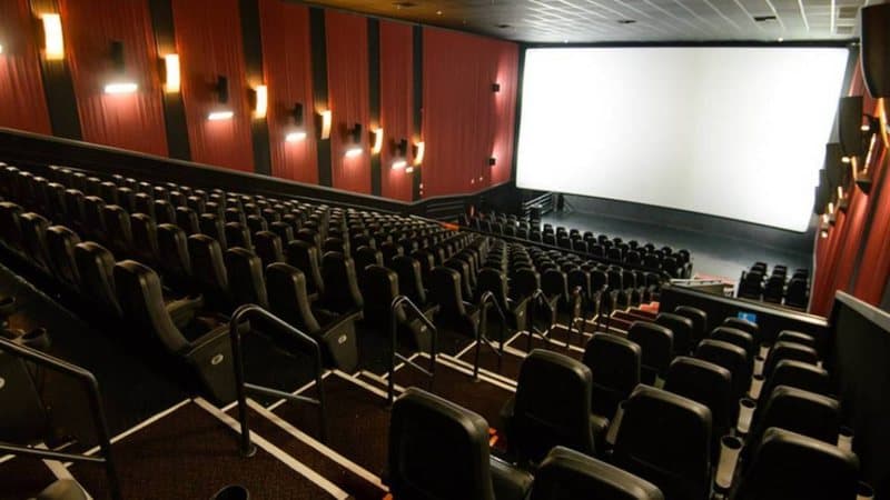 Coronavírus: Cinemas não têm estreia na semana pela primeira vez na história