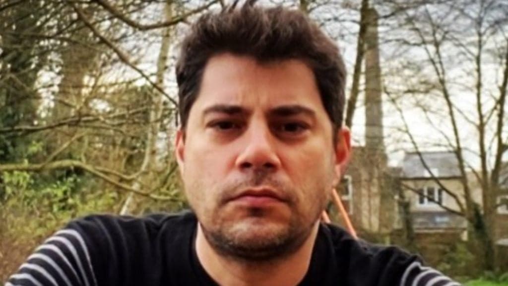 Evaristo Costa brinca com Padre Fábio de Melo: "Bloqueando"