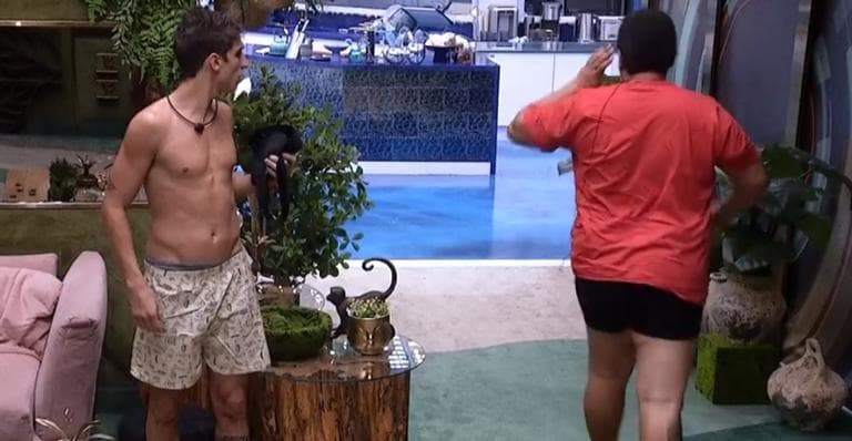 Babu descobre algo terrível sobre Prior e cai no choro no BBB20