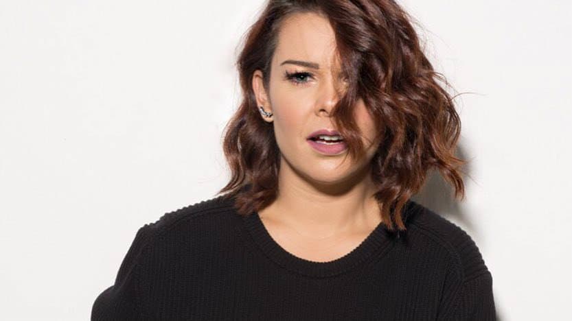 Após fim com Thiaguinho, Fernanda Souza pega público de surpresa e se declara para artista: "Te amo muito"