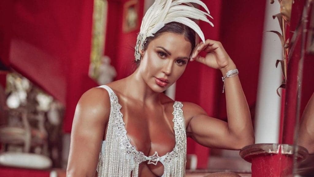 Gracyanne Barbosa se vê sem saída e entra em desespero após ficar trancada em casa: "O que eu estou fazendo?"