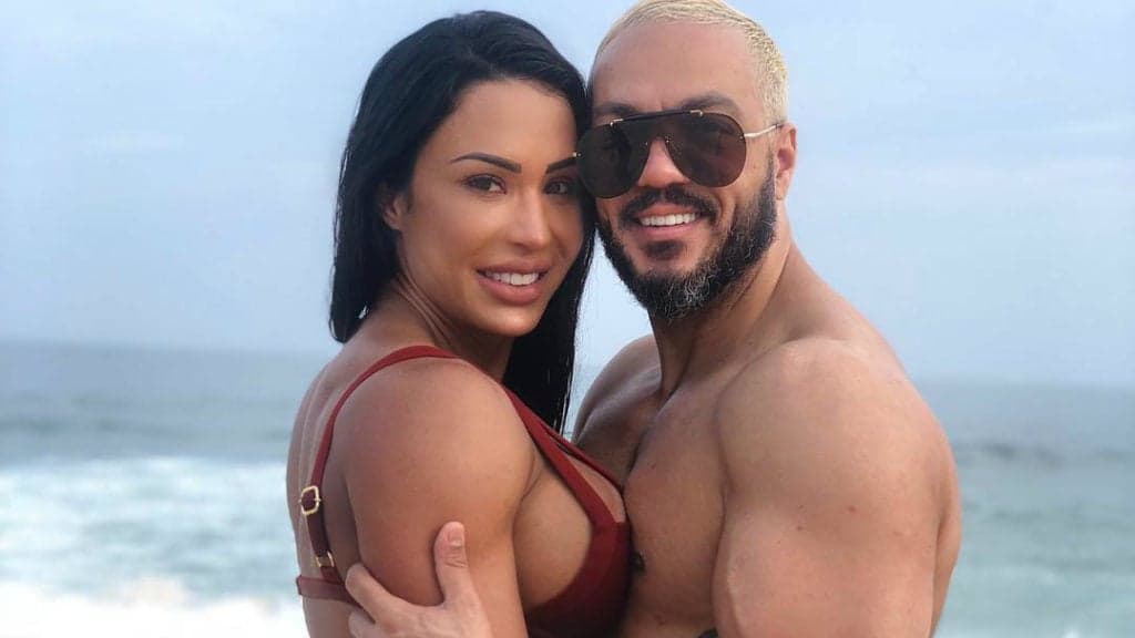 Belo e Gracyanne Barbosa transam em avião, acabam expondo tudo e pisam em bomba de falência: "O bicho pega mesmo"