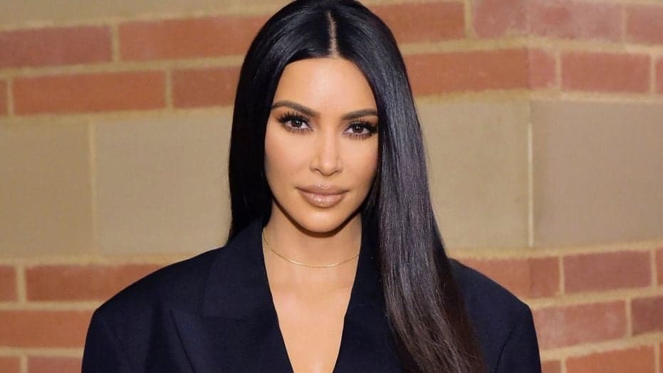 Assustador! Médium previu a Kim Kardashian em 2008 que o mundo enfrentaria o coronavírus