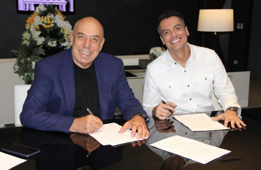 Léo Dias se revolta com decisão da RedeTV! e ameaça deixar emissora, diz colunista