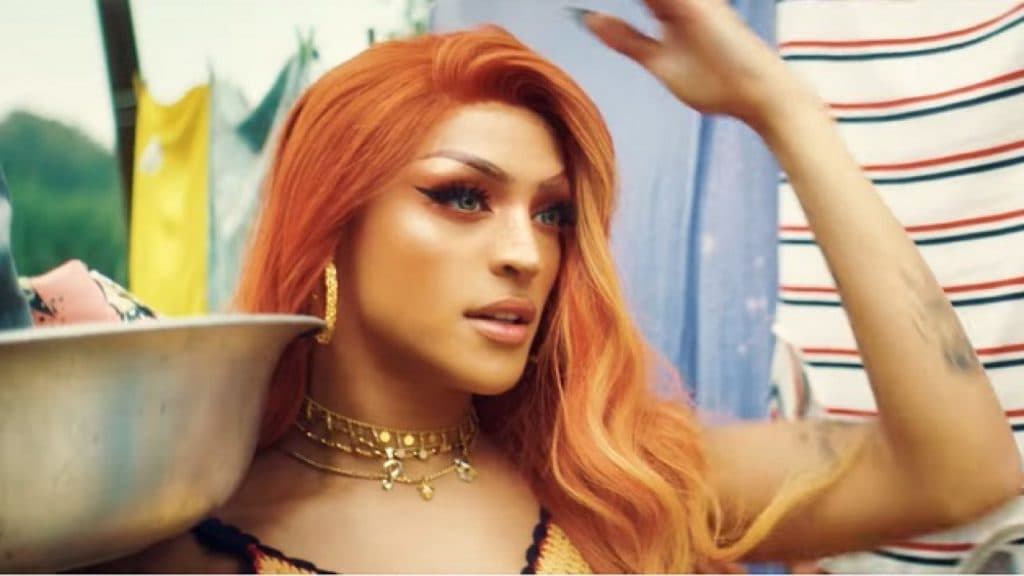 Pabllo Vittar se vê encurralada por homem após show e acaba mordendo suas partes íntimas: "Não perde tempo"