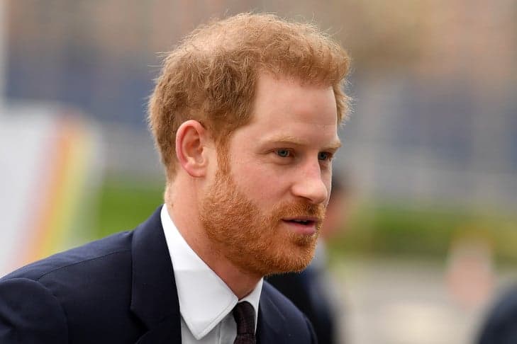 Bomba! Príncipe Harry cai em pegadinha, fala mal da família real e crítica Donald Trump