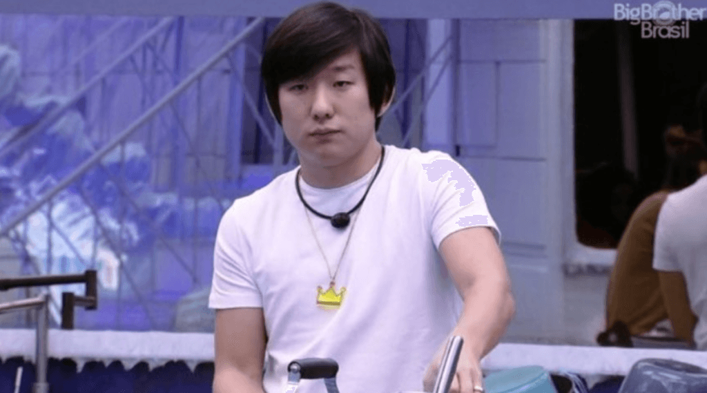 BBB20: Pyong recebe duro golpe e deixa de ser prioridade após discórdia na casa: "Sozinho"