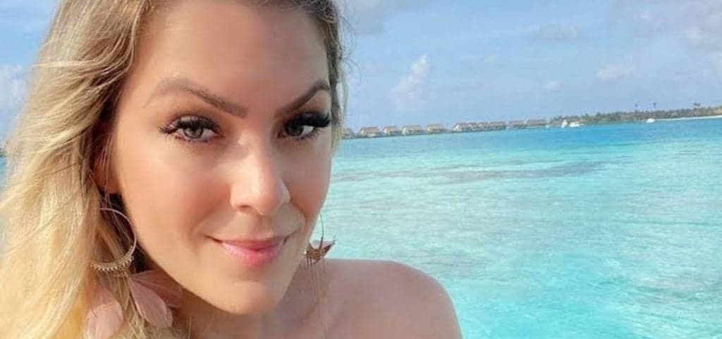 Em momento raro, Renata Fan é flagrada na companhia do namorado bonitão em clique íntimo: 'Foi incrível'