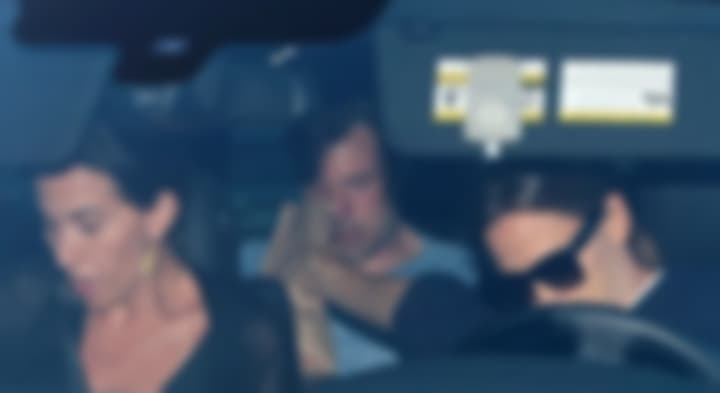 Ator famoso sofre com a bebida, quase perde papel, mas é salvo pela ex-esposa: “Fundo do poço”