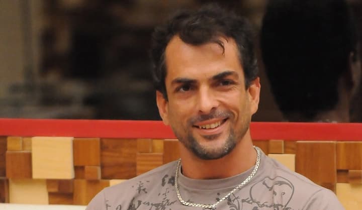 De falido e endividado a milionário: Saiba o que Dourado fez com a fortuna que recebeu após sair do BBB