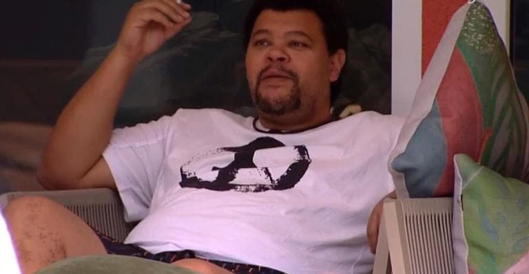 BBB20: Revoltado, Babu detona todas as sisters e declara guerra: "A cara nem arde"